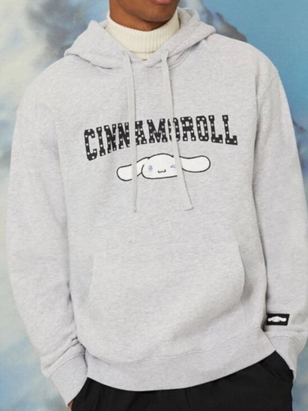 Forever 21 Hello Kitty Cinnamon Roll Rhinestone-Studded Hoodie SZ XL
